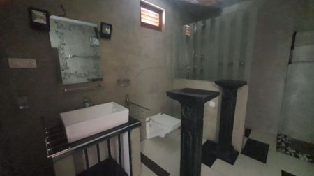 Bathroom - For Lease Brand New 04 Bedroomed Two Storied House In A Very Residential Area, Homagama | LH03700