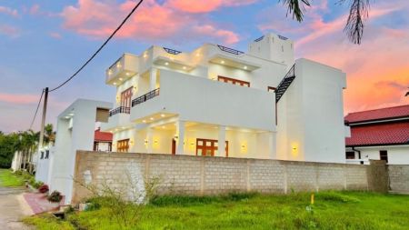 Exterior - 2026 Box Modern Gated Community Luxury New Up House For Sale In Negombo 