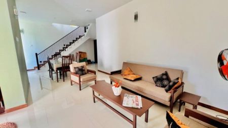 Living Room - Well Built Nice Garden Good Road Access 4 BR House For Sale Negombo
