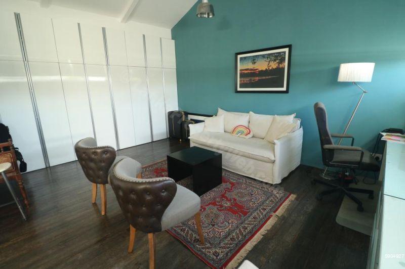 Living Room - House for rent in Colombo 5