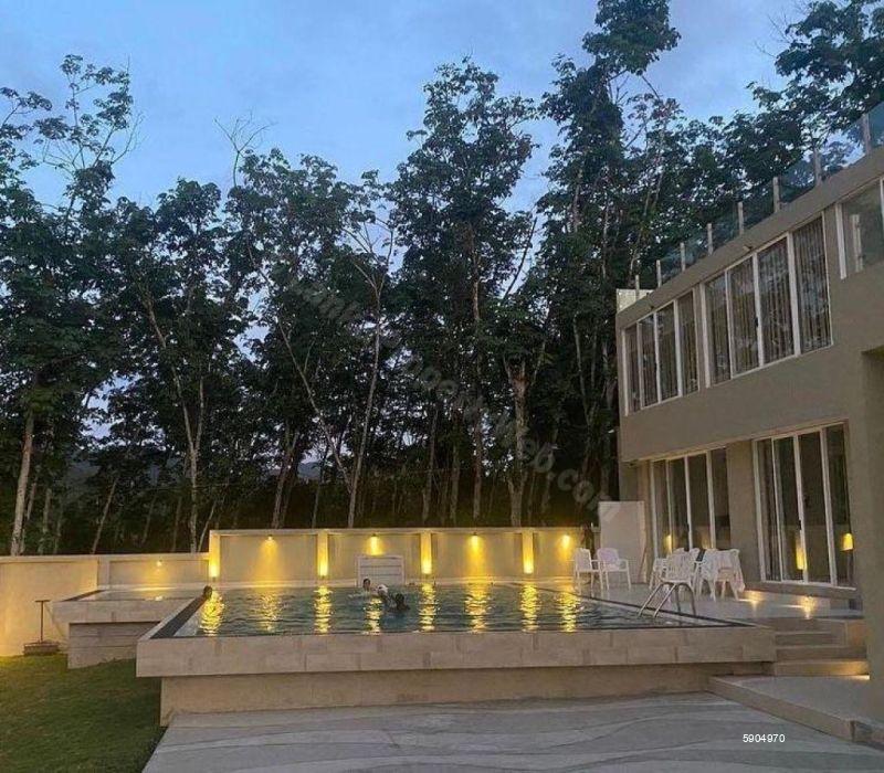 Commercial for sale in Padukka