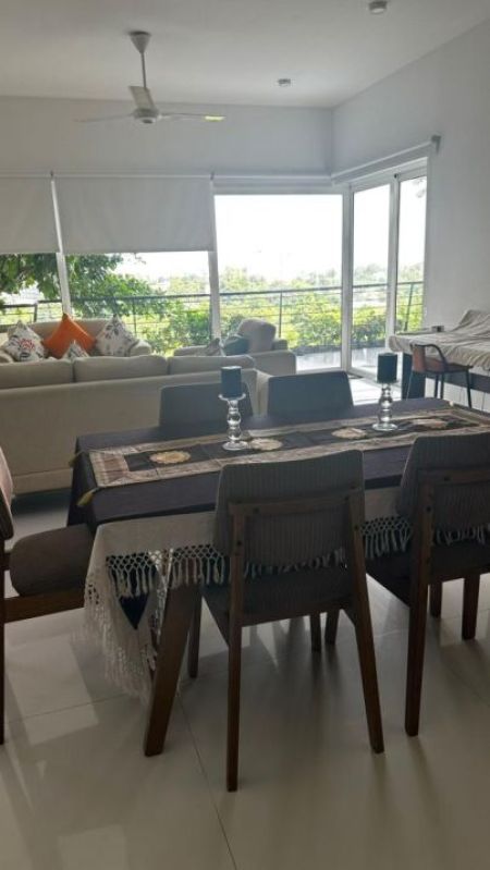 Dining room - Clearpoint Residence 3BR Furnished Apartment For Rent in Rajagiriya - EA857