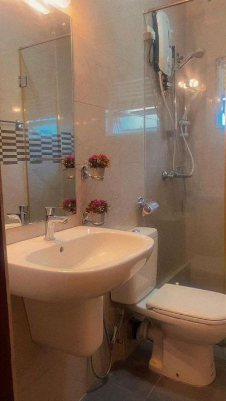 Bathroom - 2 bedroom furnished apartment for sale city view at LKR 42 million in Mount Lavinia