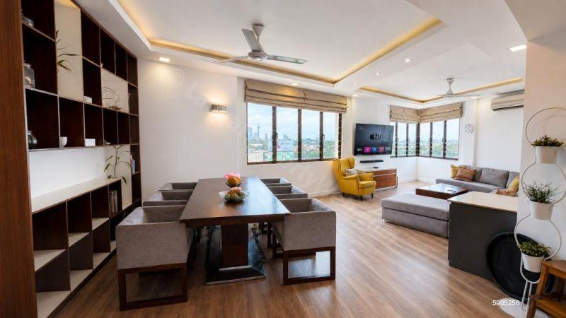 Dining Room - Apartment for sale in Colombo 5