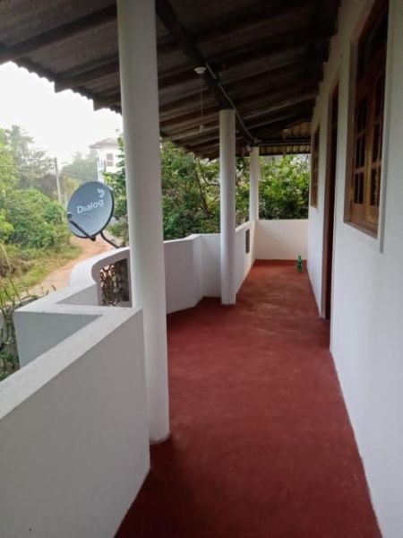Exterior - තලගල, හොරණ පිහිටි දෙමහල් නිවස ඉක්මනින් විකිණීමට 
