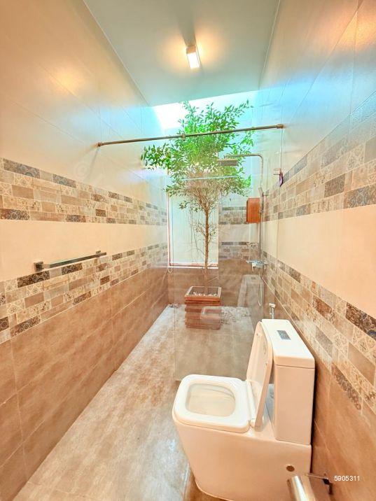 Bathroom - House for sale in Pannipitiya