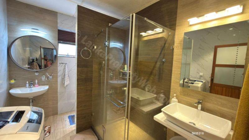 Bathroom - House for sale in Kottawa