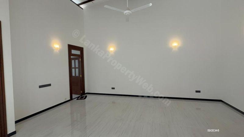 House for sale in Malabe