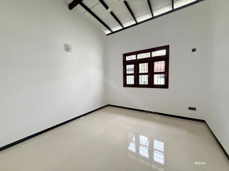 House for sale in Malabe