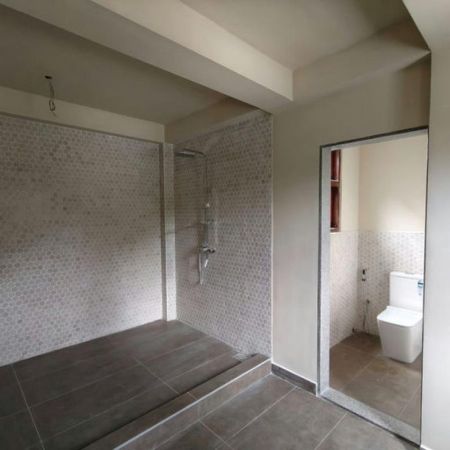 Bathroom - 05 Bedroom Semi Furnished 02 Storied House for Rent in Battaramulla (A6106)