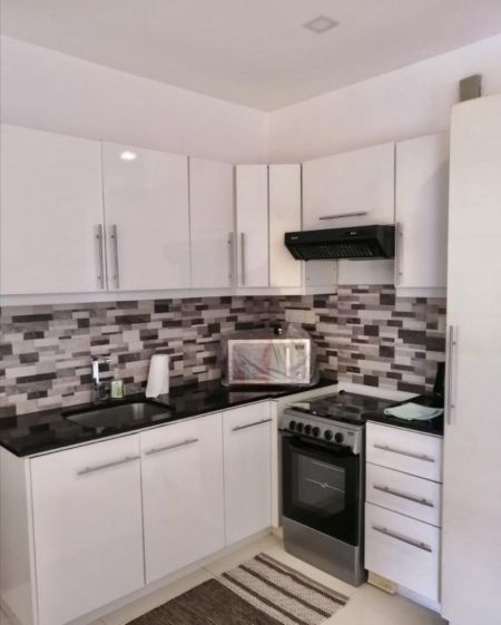 Kitchen - 3 Bedroom Apartment for Sale at Battaramulla