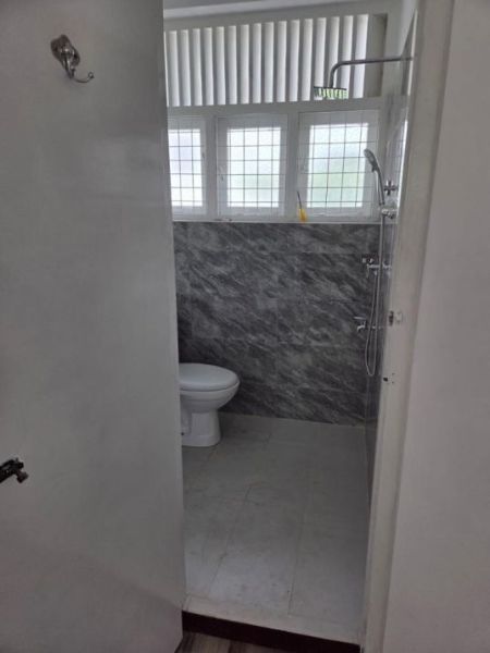 Bathroom - 3 Bedroom Upstairs Unit for Rent in Colombo 7, R81640