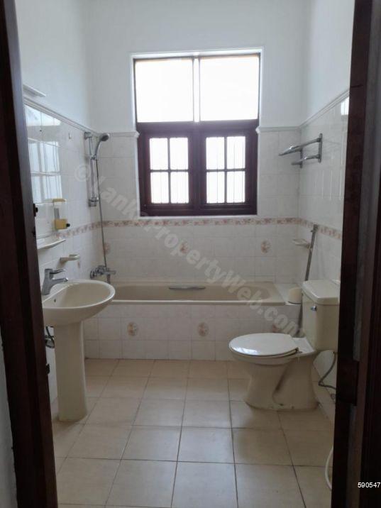 House for sale in Dehiwala