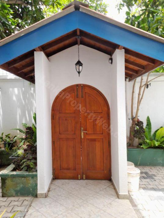 House for sale in Dehiwala