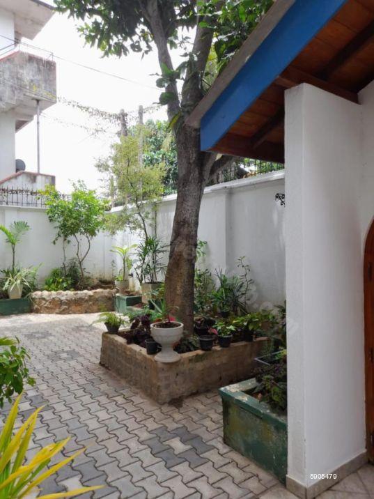 House for sale in Dehiwala