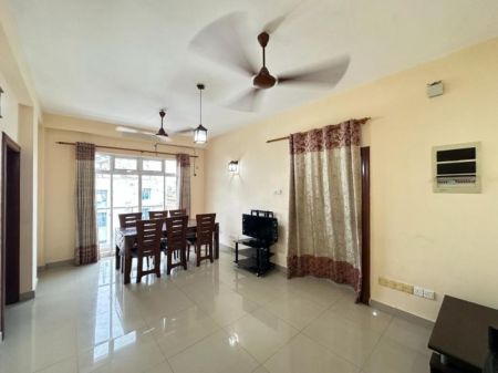 Living Room - 3 Bedroom Apartment for Rent in Colombo 4