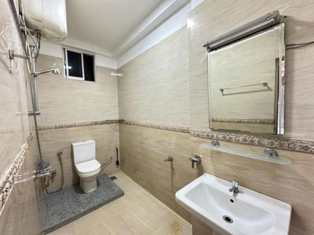 Bathroom - 3 Bedroom Apartment for Rent in Colombo 4
