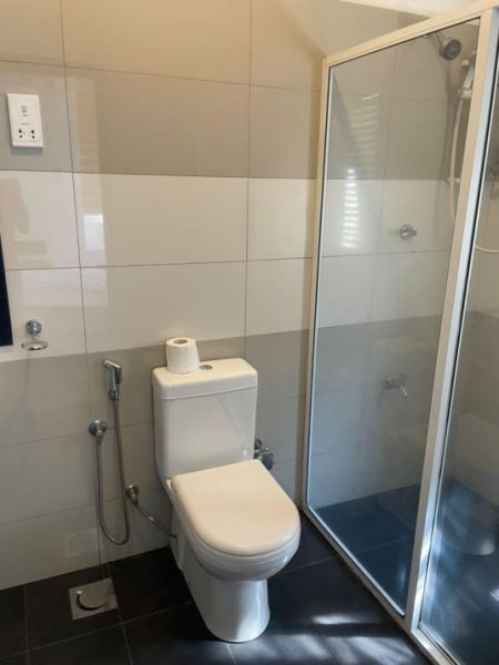 Bathroom - 3 Bed Apartment For Rent In Nugegoda
