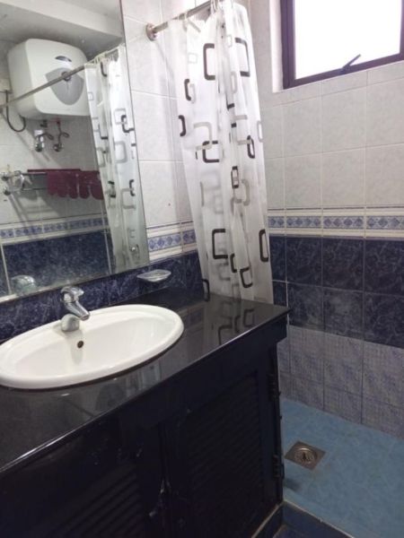 Bathroom - Colombo 4 | Duplication Rd | Furnished | 2Bedroom | Close to Schools | 250K negotiable 