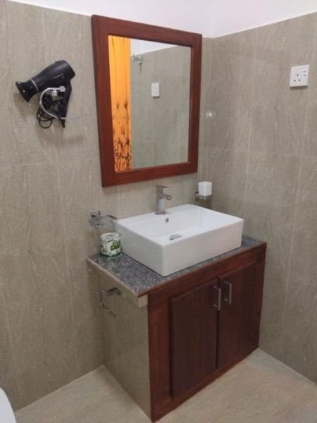 Bathroom - Elegant Luxury villa Near Airport – Fully Furnished Dream Property