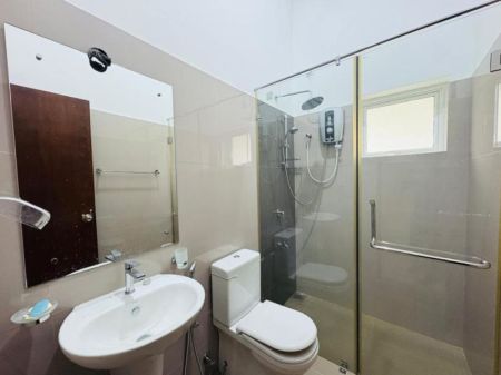 Bathroom - Canterbury Golf 2 Storey Brand New House For Sale in Piliyandala - EH361