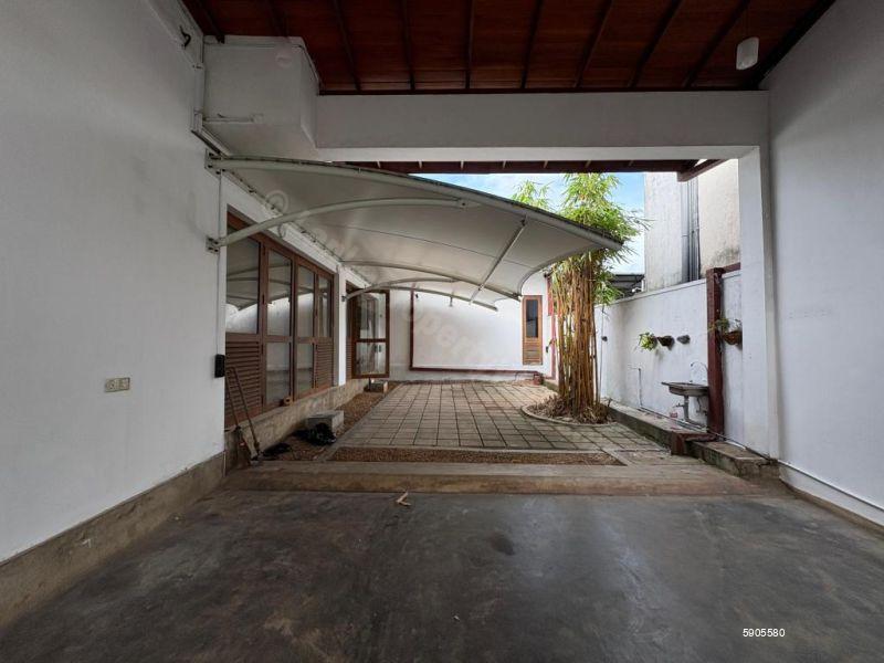 House for sale in Nugegoda