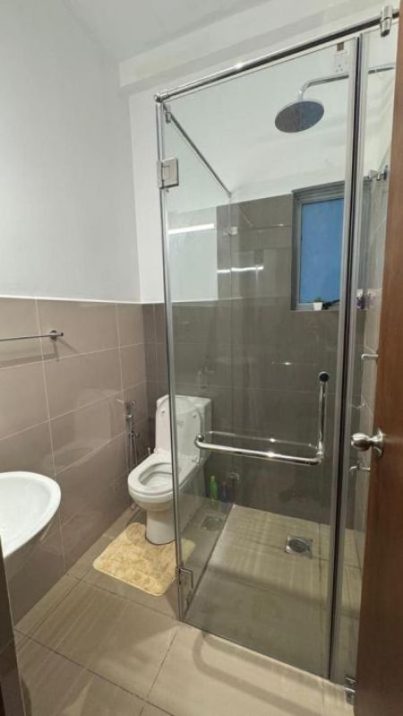 Bathroom - Canterbury/Furnished/3 beds/for rent in Piliyandala 