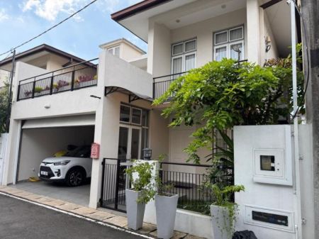 Exterior - 3 Bedroom House for Sale - Boralesgamuwa | LKR 57,000,000 (EM646)