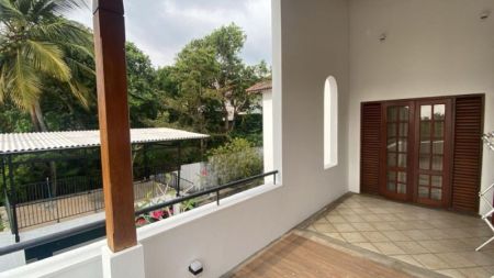 Exterior - Luxury Two-Storey House for Rent in Thalawathugoda - EH401