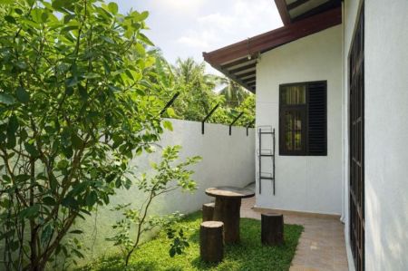 Exterior - Single Story Beautiful House for Sale in Madagama, Bandaragama - EH402