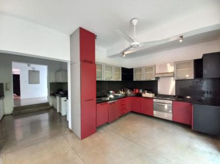 Kitchen - Luxury 4 Bedroom House for Sale in Colombo 07 – LKR 230 Million (Negotiable) (EM145RK)