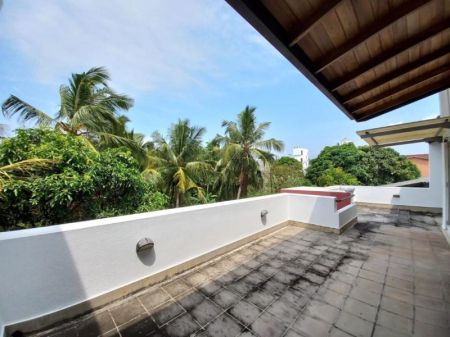 Exterior - Luxury 4 Bedroom House for Sale in Colombo 07 – LKR 230 Million (Negotiable) (EM145RK)