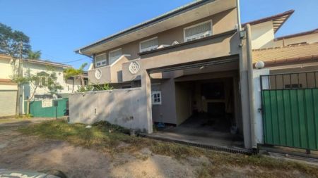 Exterior - 5 Bedroom House for Sale - Athurugiriya | LKR 45,000,000 (EM649)