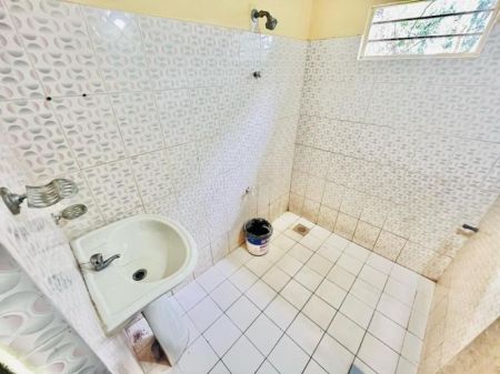 Bathroom - (DH1234) House with Land for Sale in Pitipana, Homagama