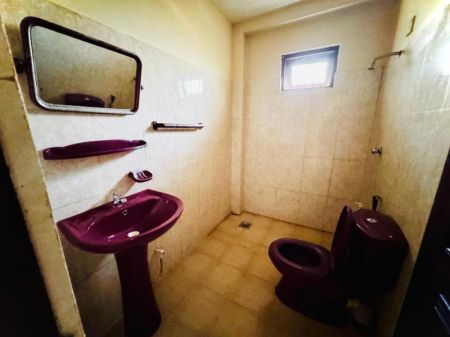 Bathroom - (S1383) 17 Perch Land With Two Storey House for sale in Ranala Kaduwela