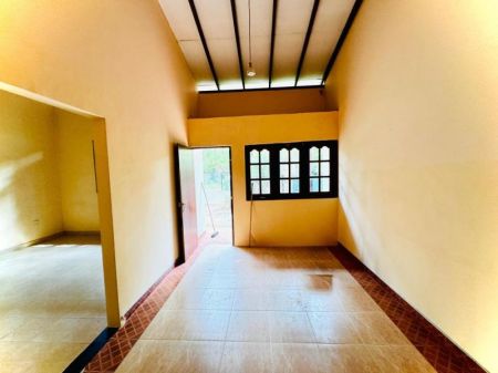 Bedroom - (S1383) 17 Perch Land With Two Storey House for sale in Ranala Kaduwela