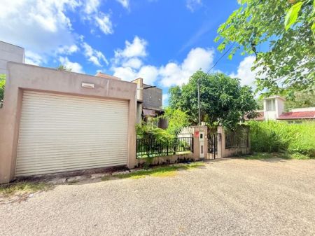 Exterior - (DH853) Single Storey House for Sale in Prime Express Polgasowita