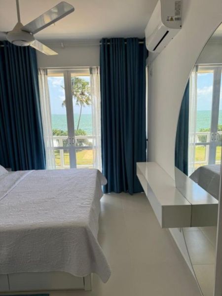 Bedroom - (KAR861) Luxury Beachfront Apartment for Rent in Uswetakeiyawa