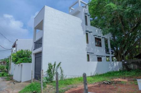 Exterior - (MR494) Fully Furnished House for Rent in Thalahena, Malabe