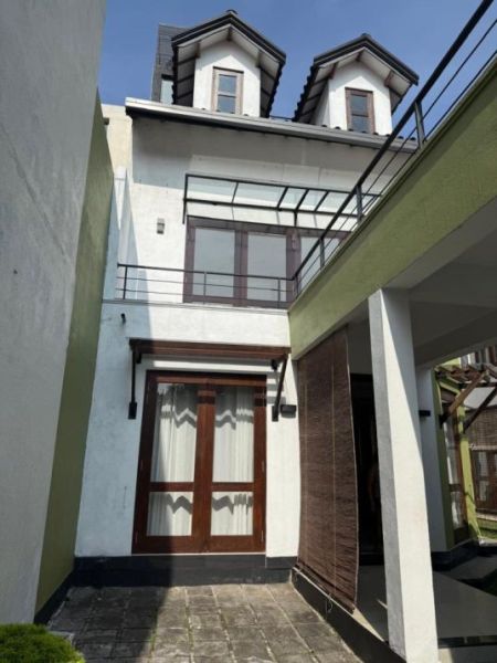 Exterior - Fully Furnished Luxury House for Rent in Rajagiriya (Kalapaluwawa) – PDH361