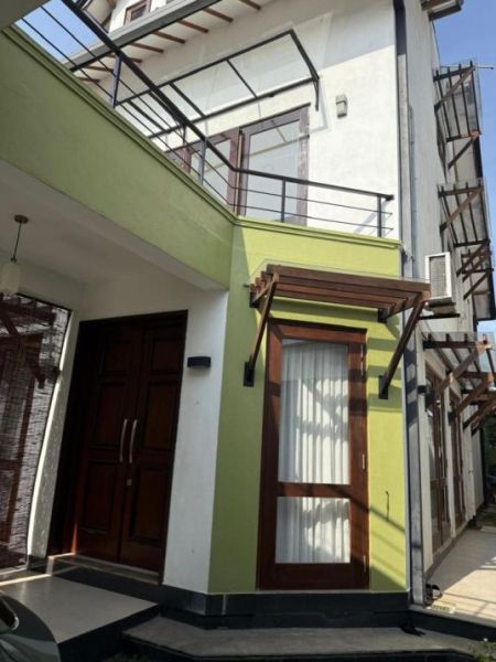 Exterior - Fully Furnished Luxury House for Rent in Rajagiriya (Kalapaluwawa) – PDH361