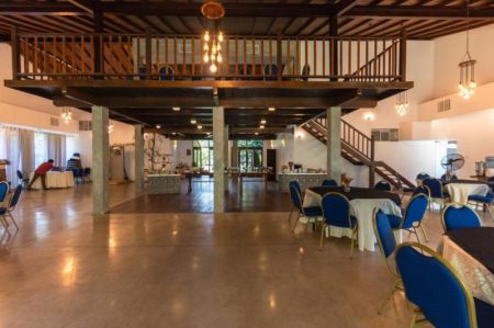 Living Room - Wadduwa, Hotel property on the beach for Sale