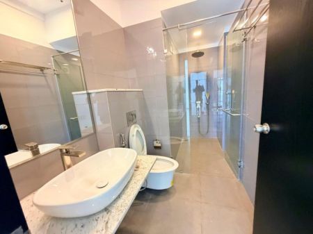 Bathroom - Iconic Galaxy Brand New 4 Bedroom Duplex Apartment For Sale 
