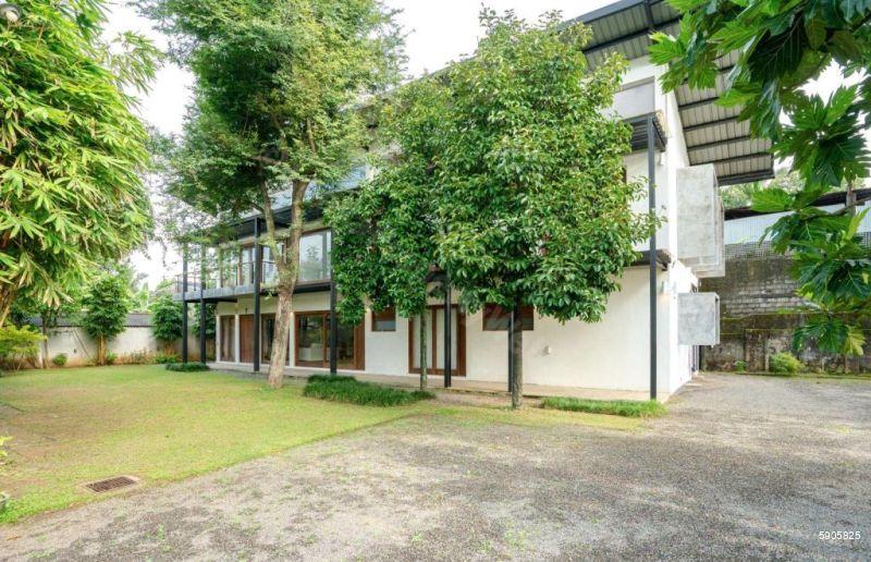 Exterior - House for rent in Kelaniya