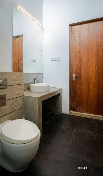 Bathroom - House for rent in Kelaniya