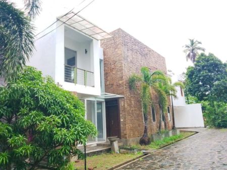 Exterior - Modern House for Sale in  (Mattegoda) – PDH369