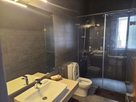 Bathroom - House for Sale - Koswatte | LKR 250,000,000