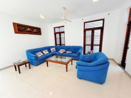 Living Room - Rajagiriya Architect Build 4 Bedroom House for Sale Kalapaluwawa