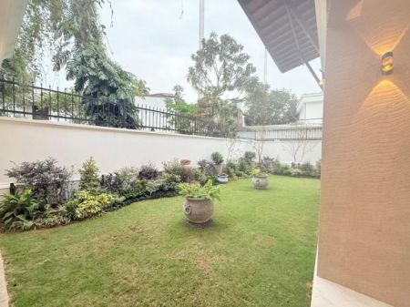 Exterior - Luxury House for Sale in Battaramulla – PDH371