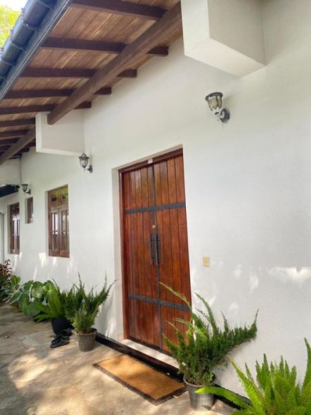 Exterior - Luxury 2-storey House For Sale In Battaramulla – PDH374